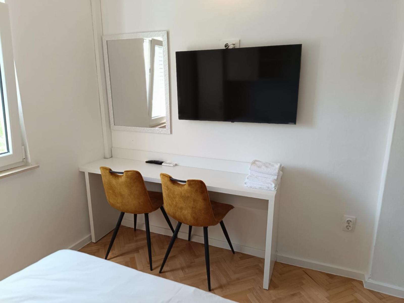 Diana Rooms And Apartments Стариград-Пакленица Номер фото